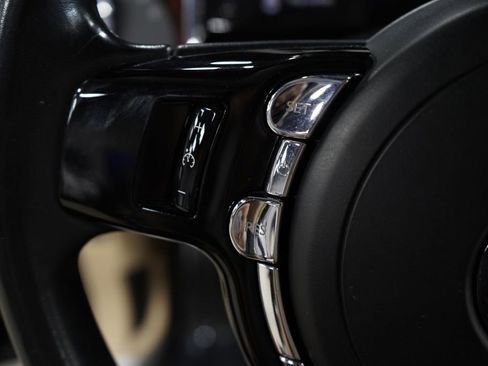Used 2010 Rolls-Royce Ghost RWD image 19