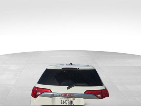 Used 2017 GMC Acadia SLE image 5