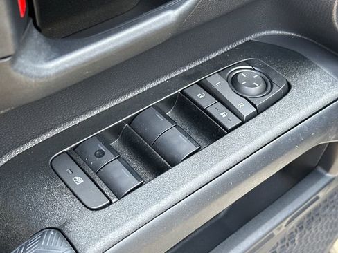 Used 2025 Toyota 4Runner SR5 RWD image 16