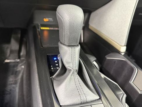 Certified 2025 Toyota Camry LE image 25