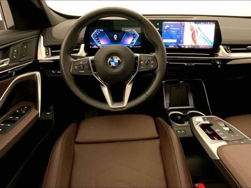 Certified 2025 BMW X1 xDrive28i w/ Convenience Package image 4