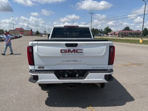Used 2025 GMC Sierra 2500 Denali w/ Denali Reserve Package AWD/4WD image 5
