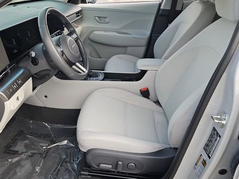 Certified 2025 Hyundai Kona SEL image 11