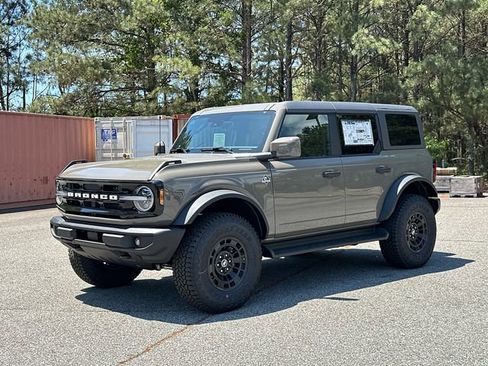 New 2026 Ford Bronco Outer Banks AWD/4WD image 3