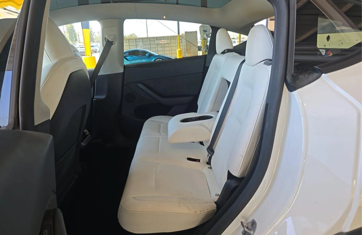 Used 2023 Tesla Model Y Long Range AWD/4WD image 9