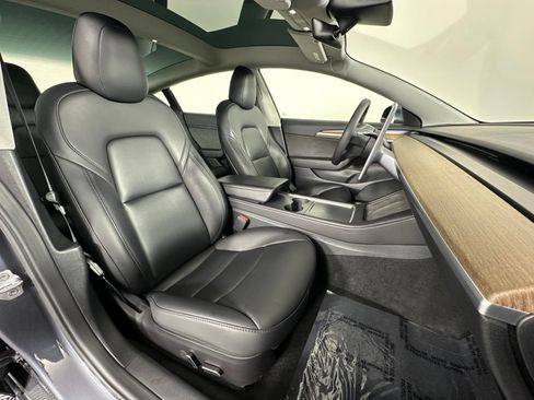 Used 2023 Tesla Model 3 Long Range AWD/4WD image 9
