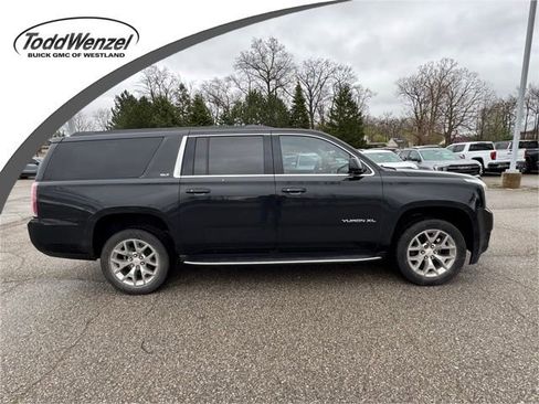Used 2020 GMC Yukon XL SLT w/ Open Road Package AWD/4WD image 1