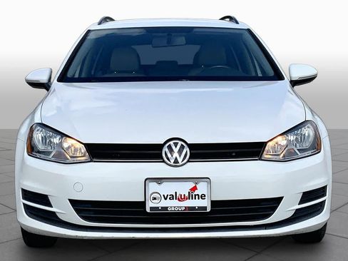 Used 2015 Volkswagen Golf S FWD image 4