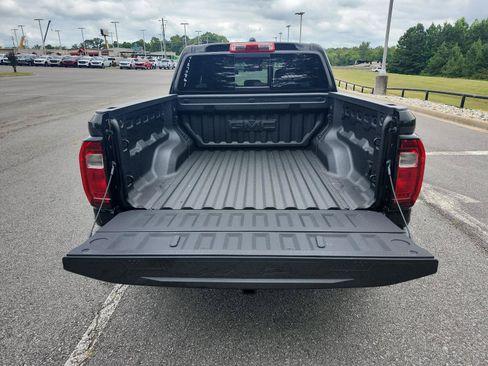New 2026 GMC Canyon AT4 w/ AT4 Premium Package AWD/4WD image 7