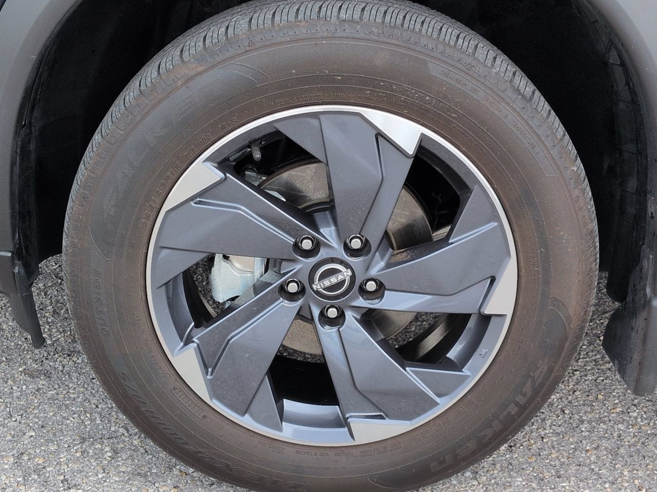 Used 2026 Nissan Rogue SV FWD image 11