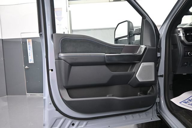 New 2026 Ford F350 Platinum AWD/4WD image 8