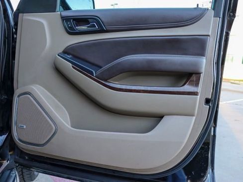 Used 2018 Chevrolet Tahoe LT image 10