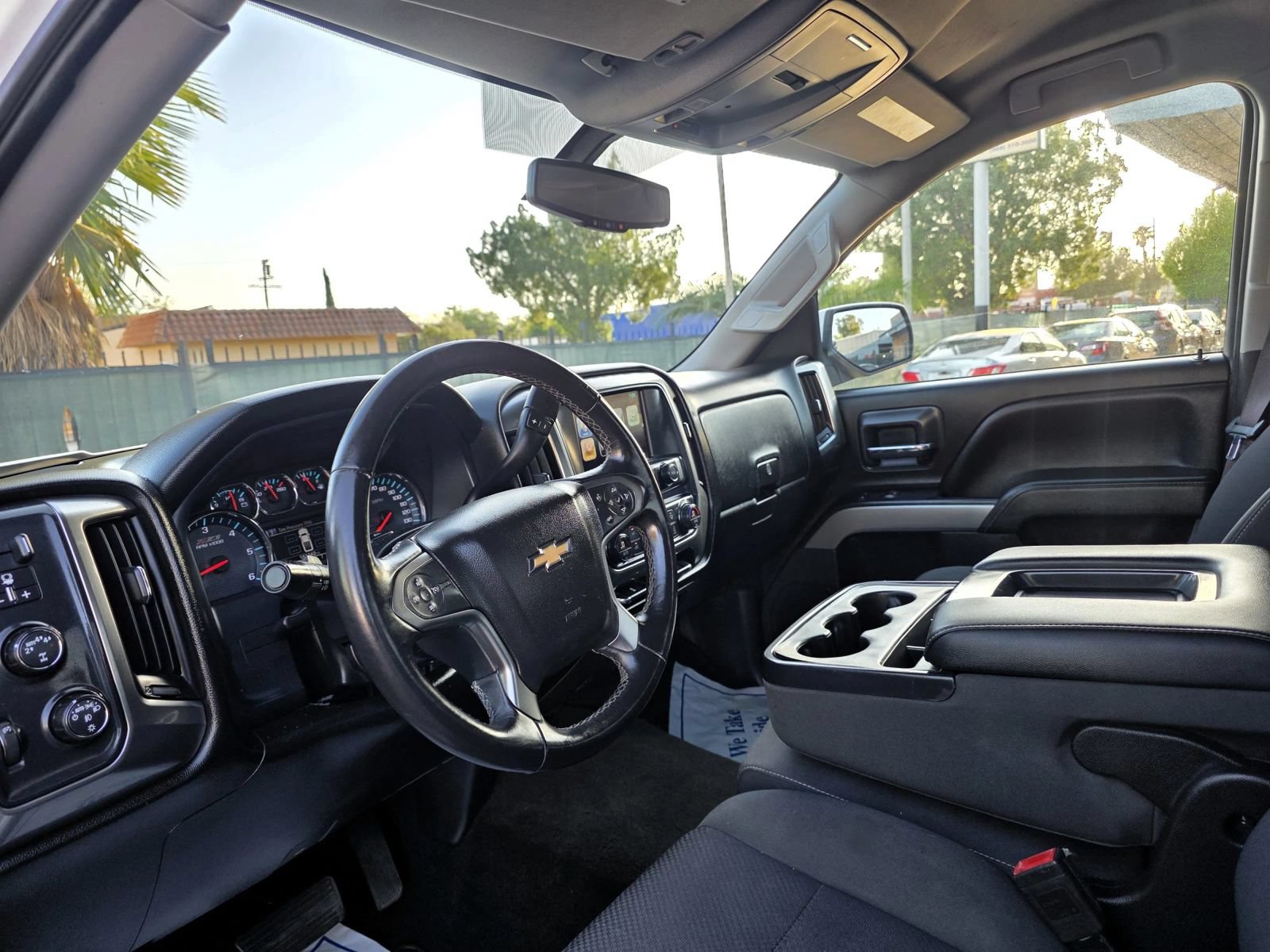 Used 2017 Chevrolet Silverado 1500 LT w/ All Star Edition AWD/4WD image 5