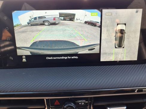 Used 2025 Nissan Kicks SR FWD image 28