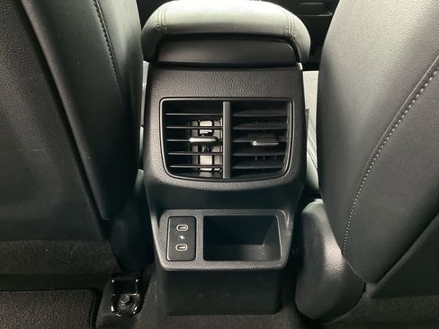 Used 2025 Kia Seltos S image 19