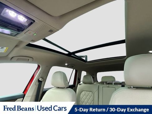 Used 2024 Volkswagen Atlas SEL Premium R-Line image 23