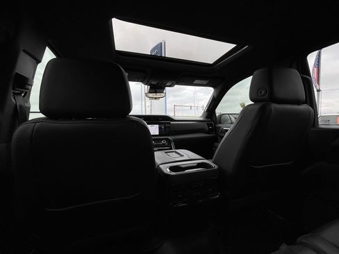 Used 2022 GMC Sierra 1500 AT4 w/ AT4 Premium Package image 24