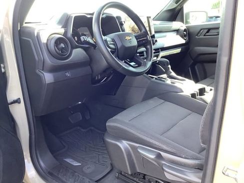 Used 2024 Chevrolet Colorado W/T image 7
