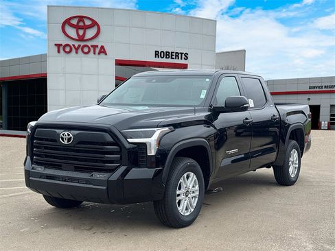 New 2025 Toyota Tundra SR5 w/ SR5 Convenience Package image 3