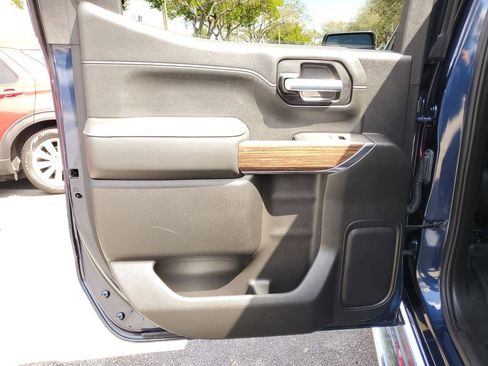 Used 2021 Chevrolet Silverado 1500 High Country image 10