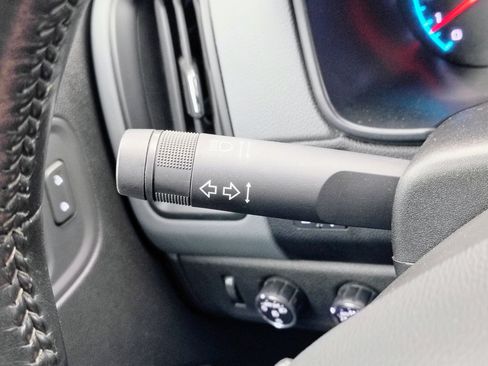 Used 2017 Chevrolet Colorado Z71 image 46