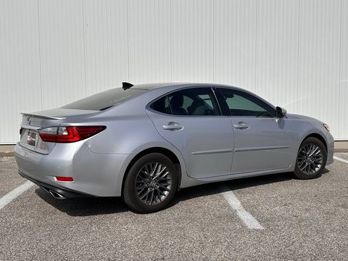Used 2018 Lexus ES 350 w/ Navigation System Package FWD image 6