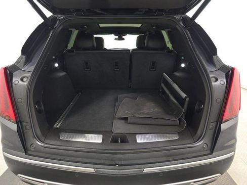 Used 2022 Cadillac XT5 Premium Luxury image 5