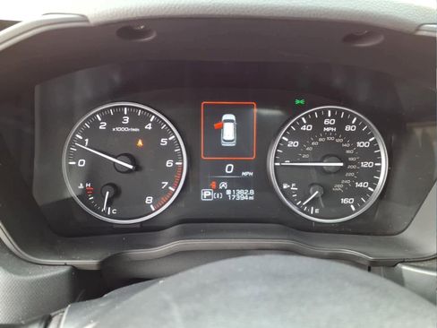 Used 2025 Subaru Forester Premium AWD/4WD image 22