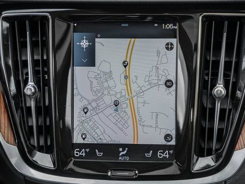 Certified 2022 Volvo S60 B5 Momentum w/ Premium Package image 22