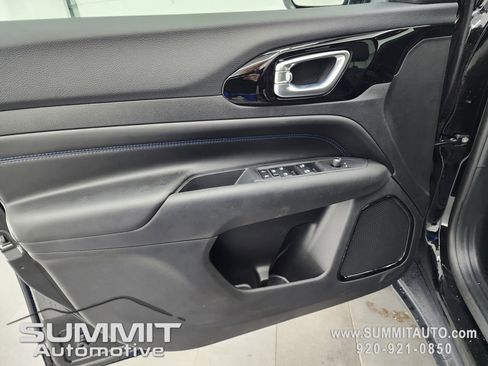 New 2026 Jeep Compass Latitude image 40