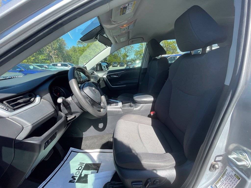 Used 2021 Toyota RAV4 XLE AWD/4WD image 20