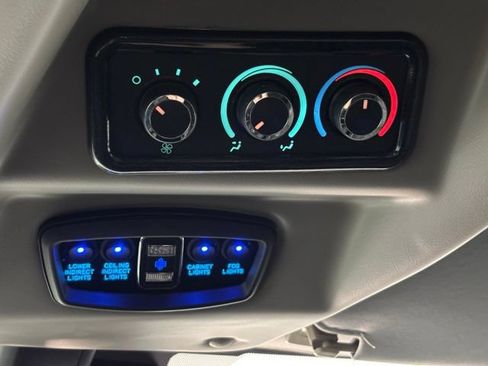 Used 2025 GMC Savana 2500 w/ Driver Convenience Package RWD image 31