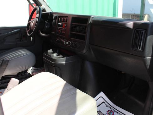 Used 2012 Chevrolet Express 3500 w/ Shuttle Bus Package image 19