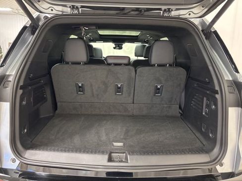 Used 2024 Chevrolet Traverse RS w/ LPO, Floor Liner Package AWD/4WD image 15