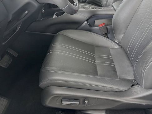 Certified 2023 Honda HR-V EX-L image 32