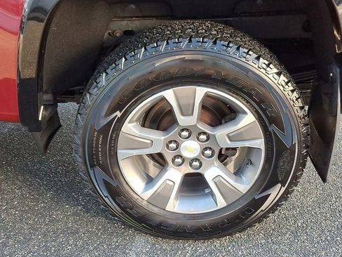 Used 2017 Chevrolet Colorado Z71 image 15