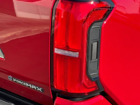 Certified 2025 Toyota Tacoma Limited image 36