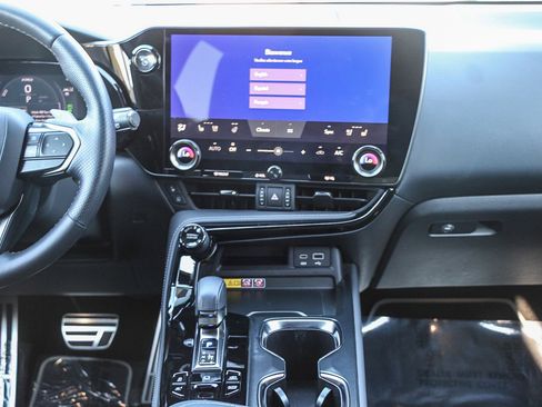 Used 2025 Lexus NX 450h+ F Sport image 13