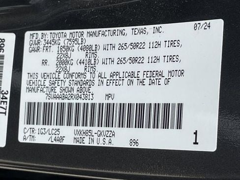 Used 2024 Toyota Sequoia Capstone AWD/4WD image 35