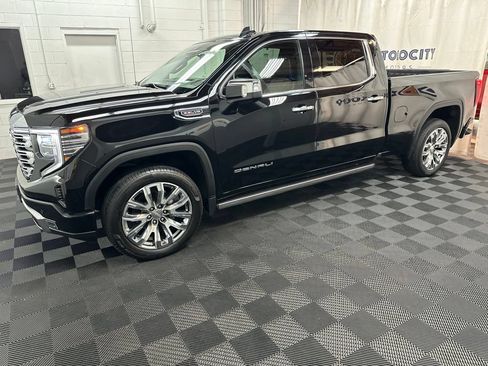 Used 2023 GMC Sierra 1500 Denali w/ Denali Reserve Package AWD/4WD image 5