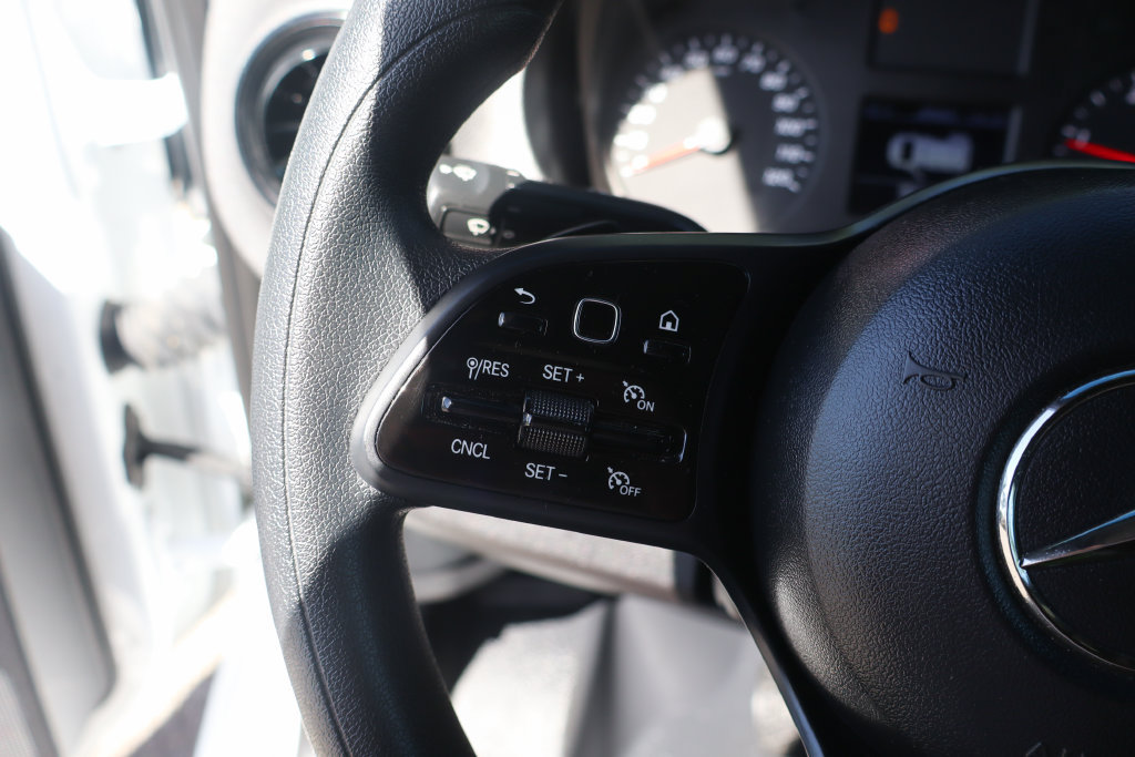 Used 2022 Mercedes-Benz Sprinter 2500 image 25