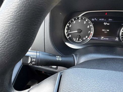 Used 2023 Nissan Frontier SV w/ Technology Package image 22