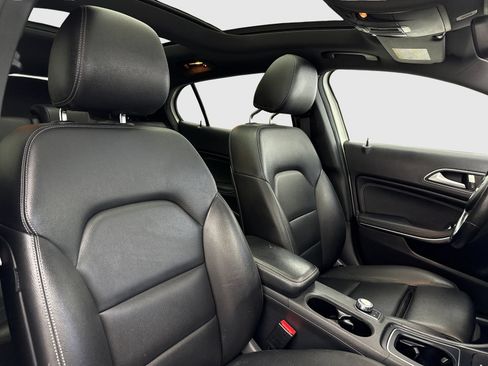 Used 2017 Mercedes-Benz GLA 250 image 39