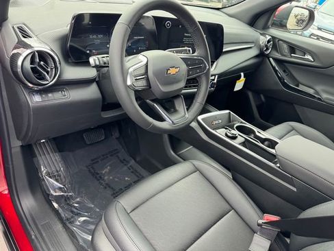 New 2026 Chevrolet Equinox LT w/ Convenience Package II FWD image 12