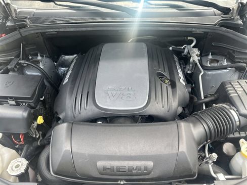 Used 2023 Dodge Durango R/T w/ Tow 'N Go Package AWD/4WD image 12