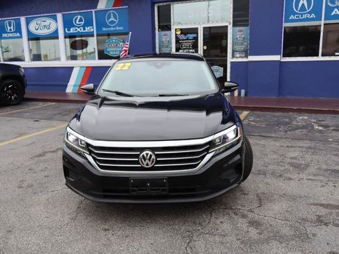 Used 2022 Volkswagen Passat 2.0T SE FWD image 8