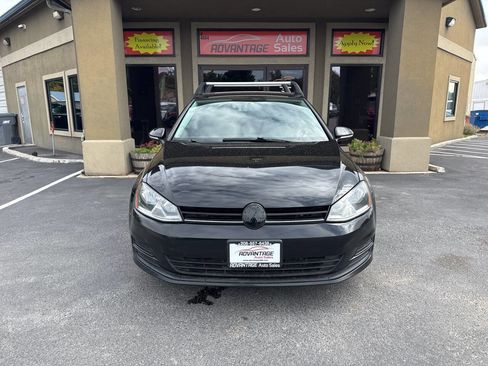 Used 2015 Volkswagen Golf Launch Edition image 2