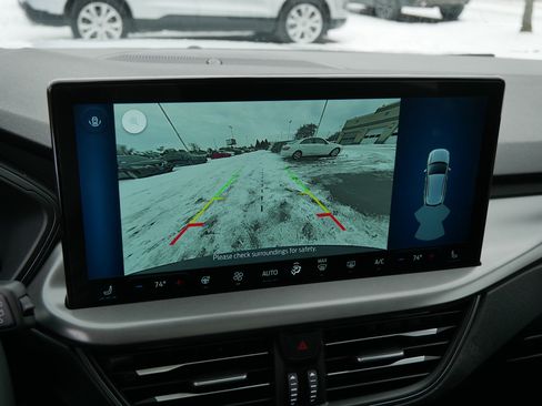 Used 2025 Ford Escape Active w/ Active Premium Tech Pack image 32