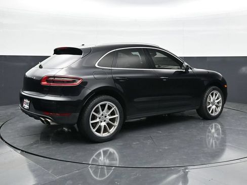 Used 2018 Porsche Macan S AWD/4WD image 2