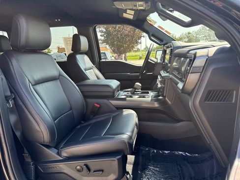 Used 2025 Ford F150 Lariat AWD/4WD image 36